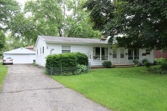 Building Photo - 2017 Cameron Dr