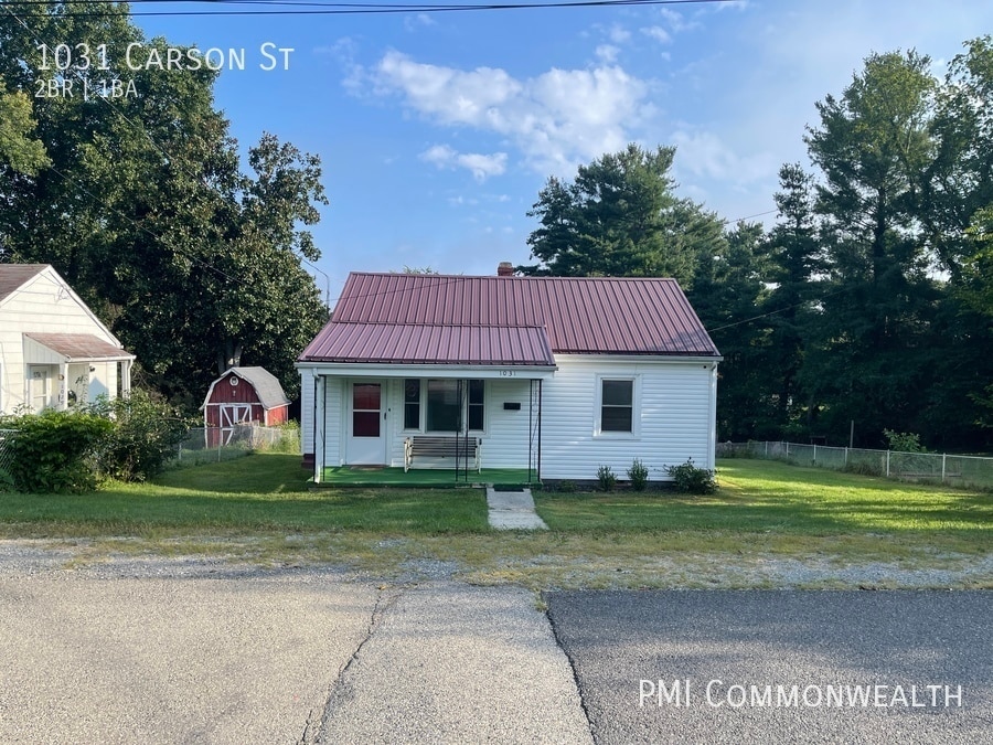 2 Bed / 1 Bath Single Family (Available 9/... House Rental in Radford