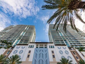 Building Photo - 300 Sunny Isles Blvd