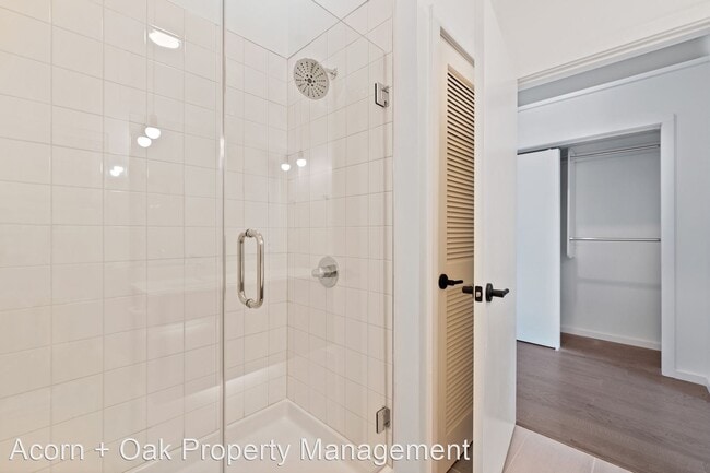 Building Photo - 1 br, 1 bath House - 600 Duke Street #35