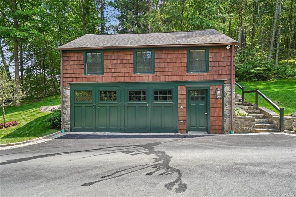 Primary Photo - 140 Greenwich Rd