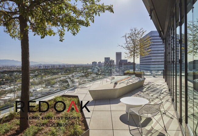 Building Photo - 6401 Wilshire Blvd