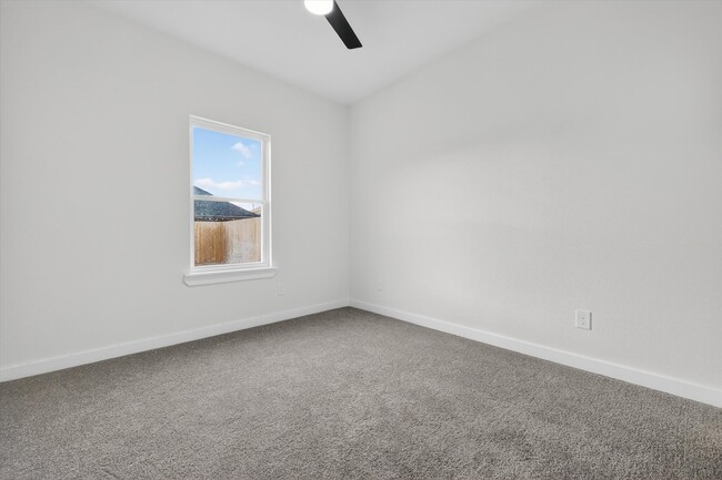 Foto del edificio - 1415 Farmhouse Ave