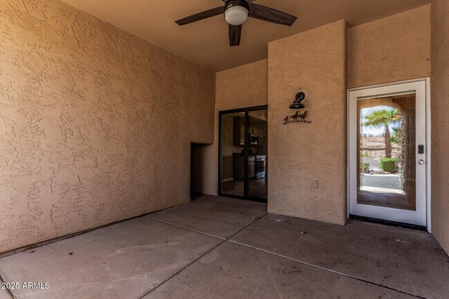Building Photo - 16107 E Emerald Dr