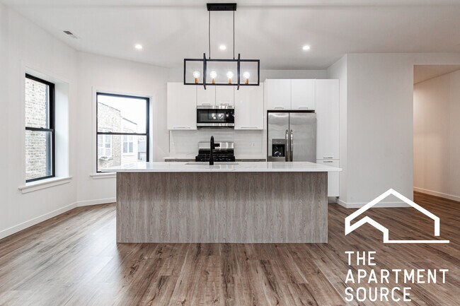 Building Photo - 1428 W Jonquil Ter