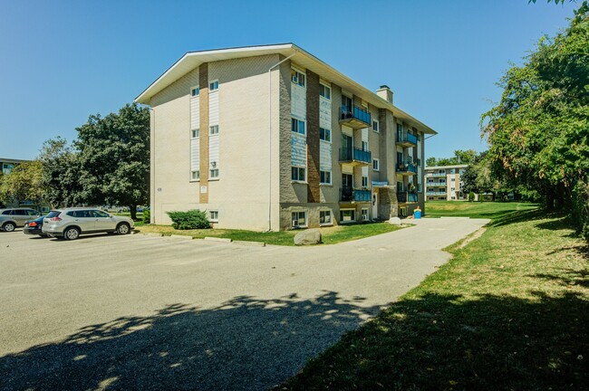 Building Photo - Woodford Apartments