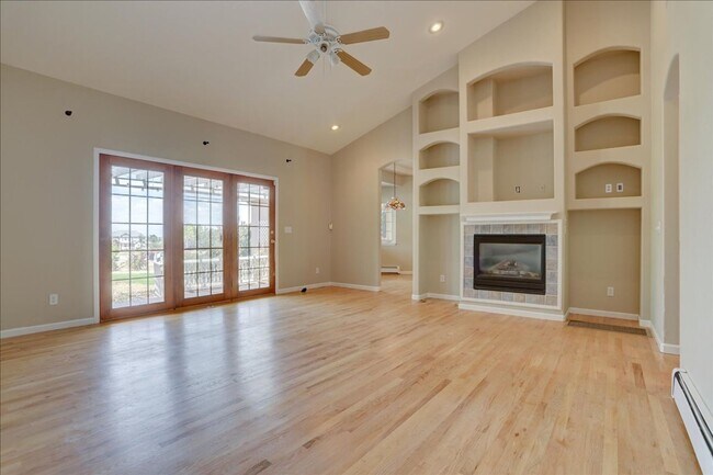 Foto del edificio - Amazing Custom Ranch with Privacy and Spra...