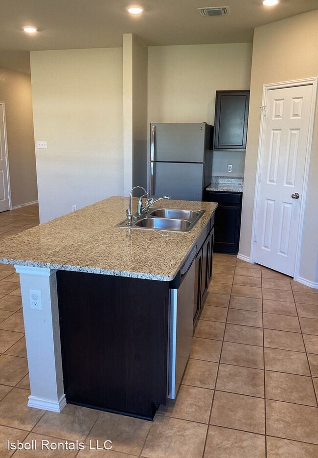 Foto del edificio - 3 br, 2 bath House - 6005 Sally Ride Lane