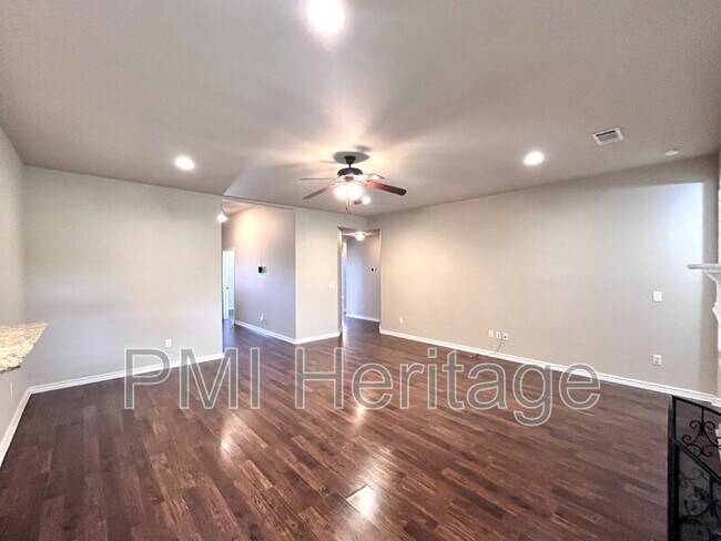 Foto del edificio - 4901 SW Energy Ave