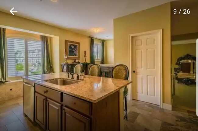 Building Photo - 10130 Bayou Grande