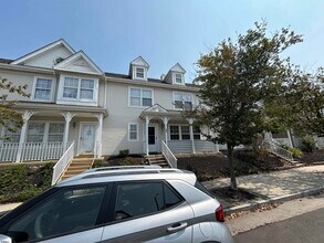 Building Photo - 57 Lighthouse Ct