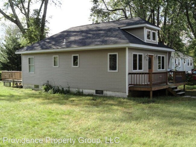 Building Photo - 3 br, 1 bath House - 11 Vohlander St.