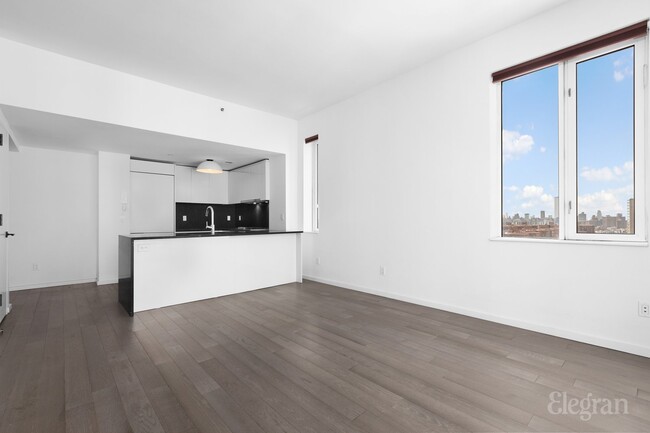 Building Photo - 385 1st Ave.