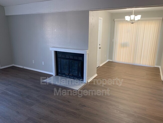 Foto del edificio - 11032 E 14th Ct