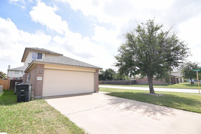 Building Photo - 4805 Causeway Ct