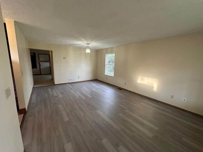 Foto del edificio - 415 W Myrtle Ave