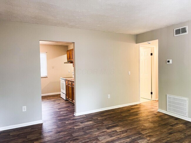 Foto del edificio - 2885 Atwood Terrace