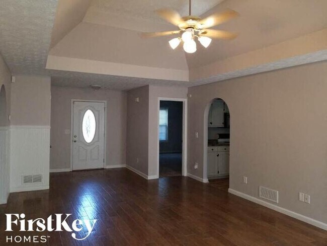 Building Photo - 1540 Summer Lake Terrace SW