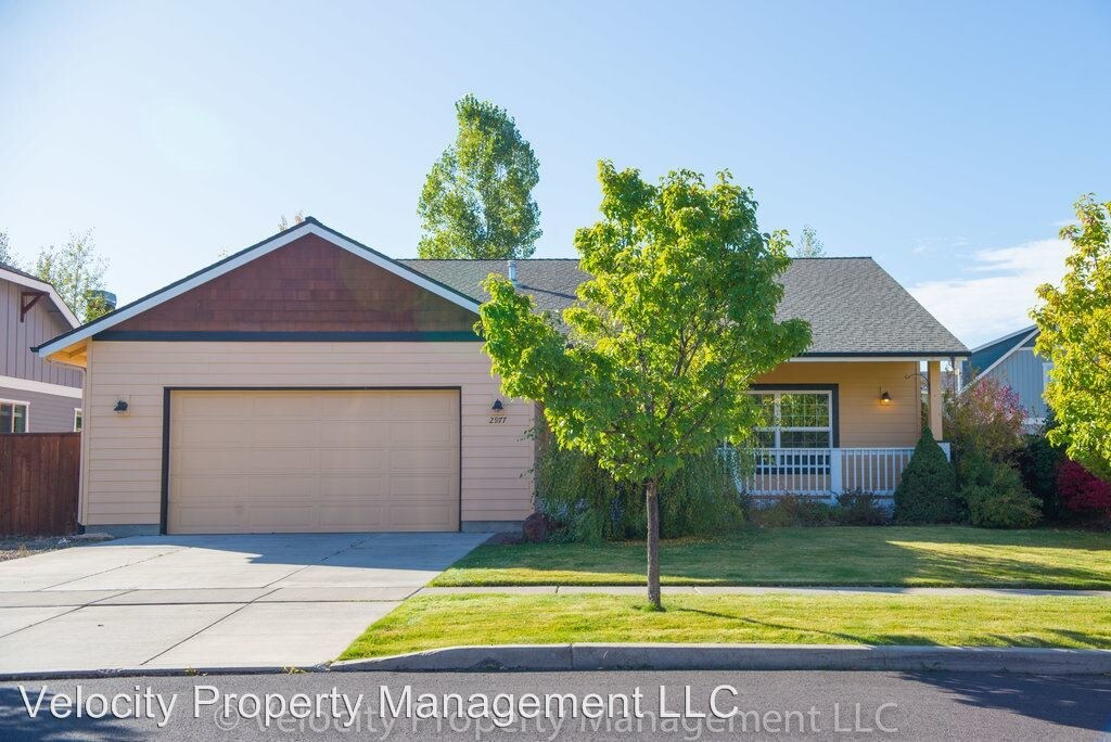 Primary Photo - 3 br, 2 bath House - 2977 NW Bordeaux Ln.