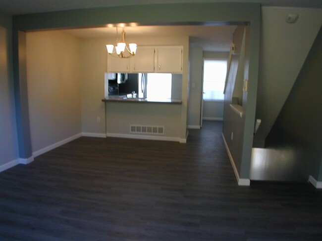 dining area - 109 Ligonier Ln