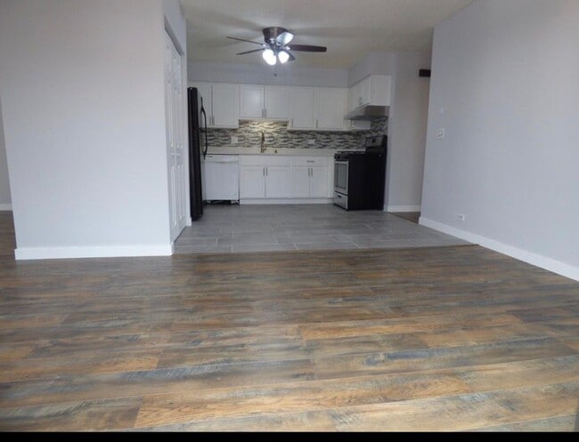 Photo - 1114 Manchester Ct Apartment