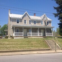 Building Photo - 127 W Burd St