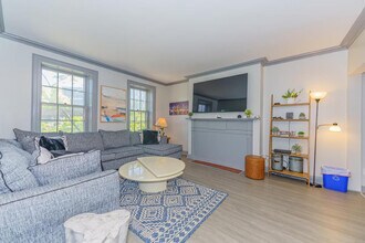 Building Photo - 90 Madison Ave