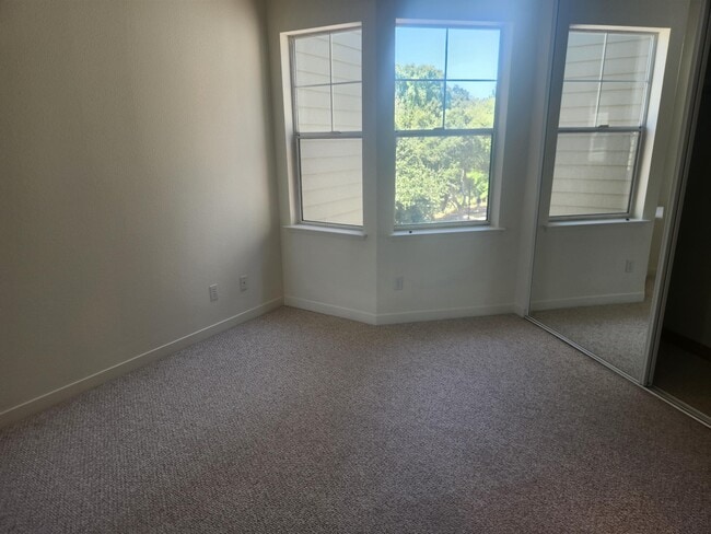 Building Photo - 1575 S Novato Blvd