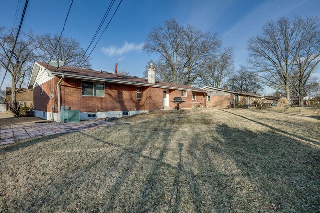 Foto del edificio - 2830 Flintwood Dr