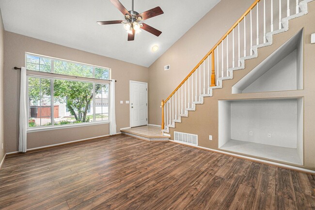 Foto del edificio - Exceptionally Maintained 2-Story Home in G...