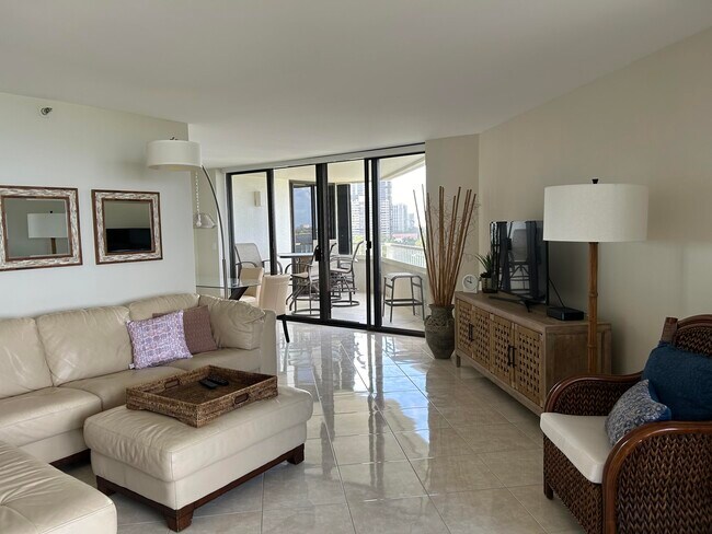 Foto del edificio - 5080 N Ocean Dr