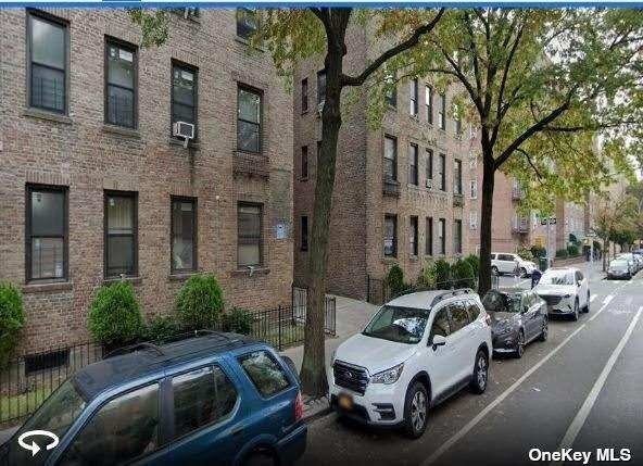 Foto principal - 91-10 34th Ave