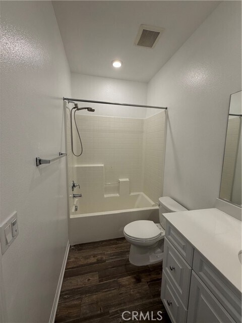 Building Photo - 8013 Olive Ln
