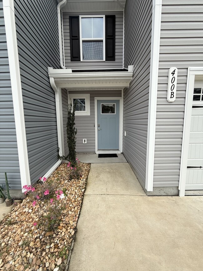 Photo - 400 el Camino Dr Townhome