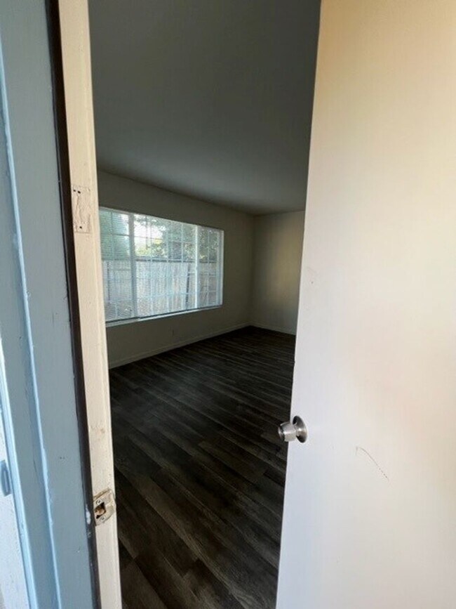 Foto del edificio - S. Minahen, 360-362 **