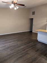 Building Photo - 2035 Continental Ave