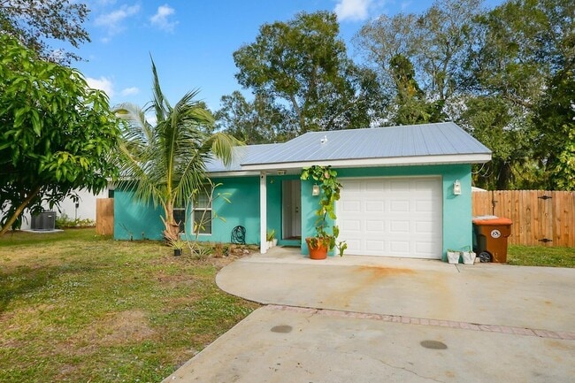 Building Photo - 2386 28th Ave SW