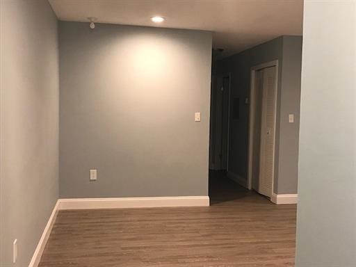 Building Photo - 3 Farnham Square