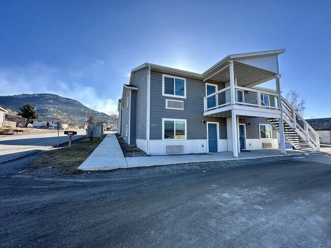 Foto del edificio - 1220 Linden St