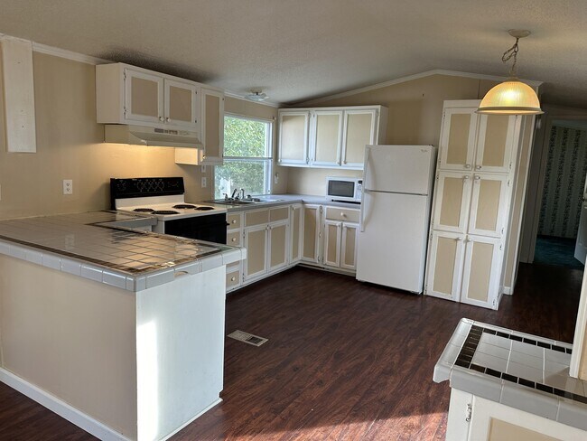 Foto del edificio - 103 Old Jims Branch Rd