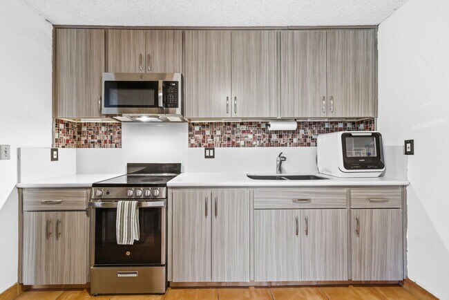 Foto del edificio - 3050 Rue D’Orleans