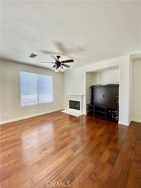 Foto del edificio - 1050 Madison Way