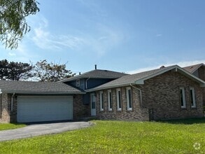 Building Photo - 17820 Tanglewood Ct