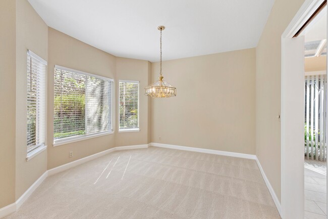 Building Photo - Impressive Almaden Valley Home