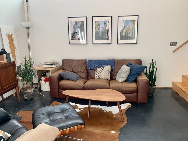 Building Photo - Central Seattle Home