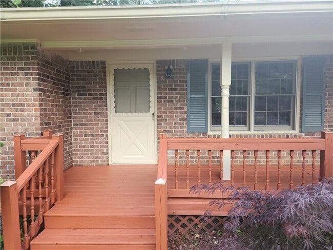 Foto del edificio - 2888 Mockingbird Cir