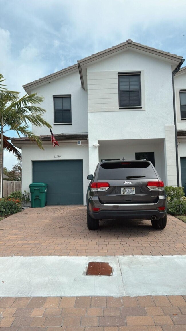 Foto del edificio - 13150 SW 233rd St