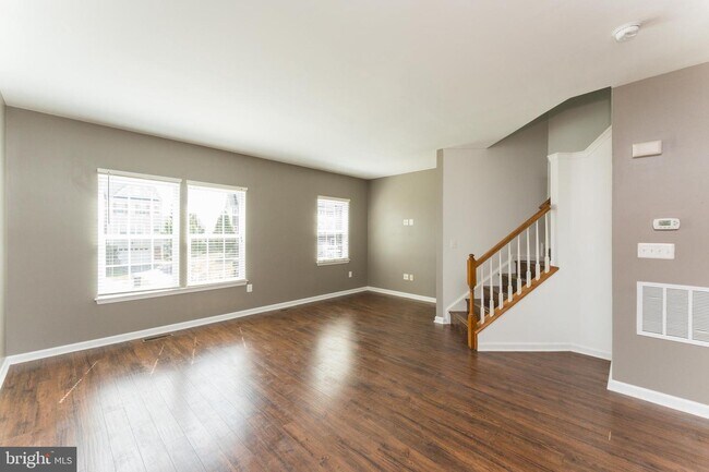 Building Photo - 245 Woodstream Blvd