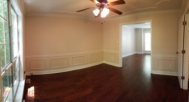 Dining Room/Living Room - 4842 Birdwood Ct