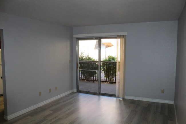 Building Photo - "Charming Studio Condo in Prime Las Vegas ...